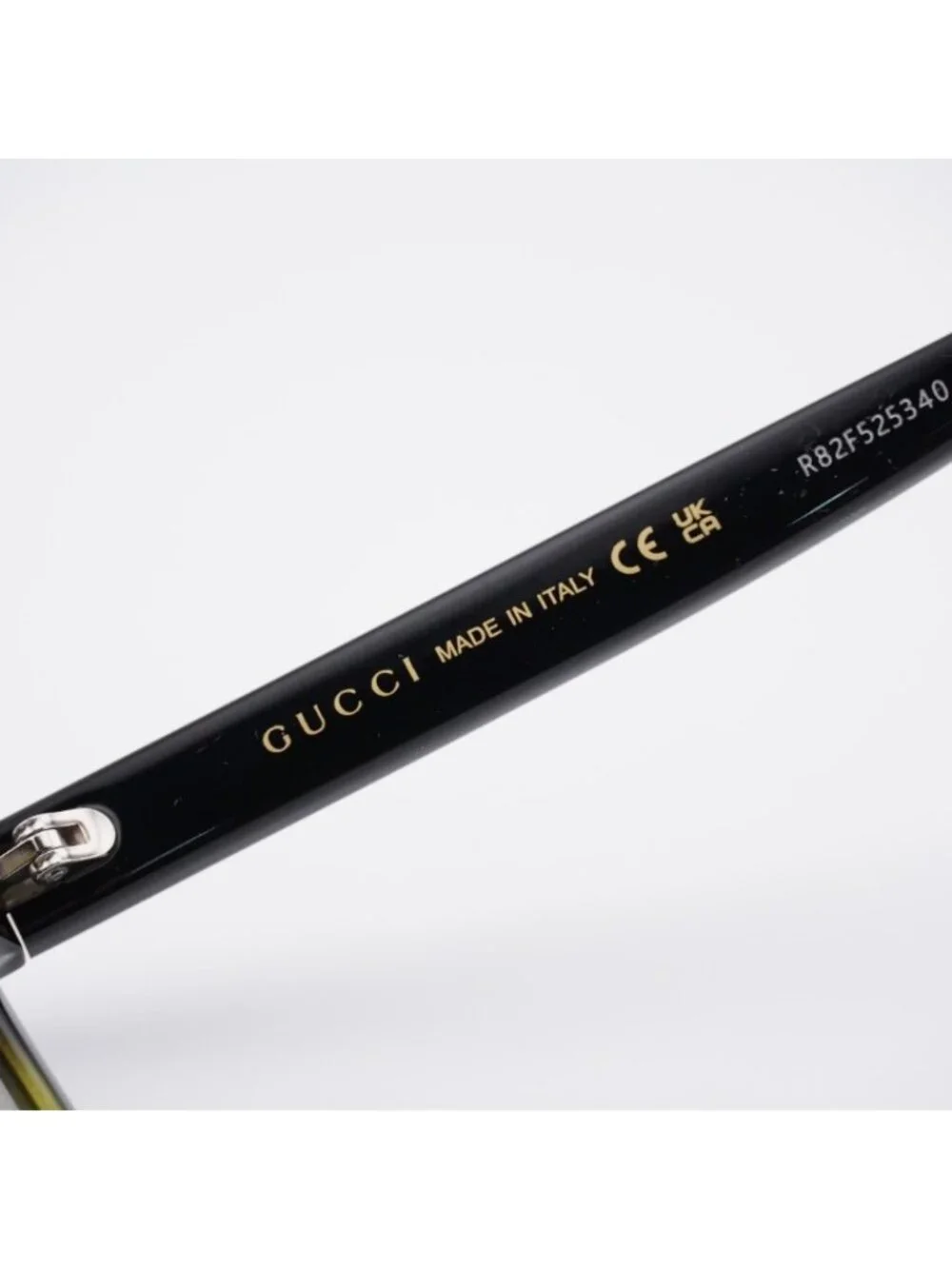Gucci GG2106S 003 Sunglasses Black/Green Square Frame, Green Lenses